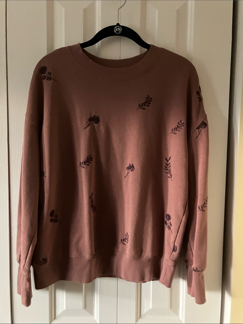 Maurices Dusty Rose Crewneck Sweater with Dark Floral Accents